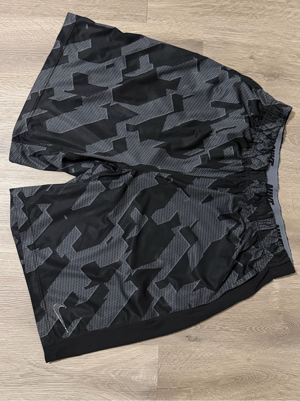 Men's Black & Gray Athletic Shorts - Breathable Performance XL